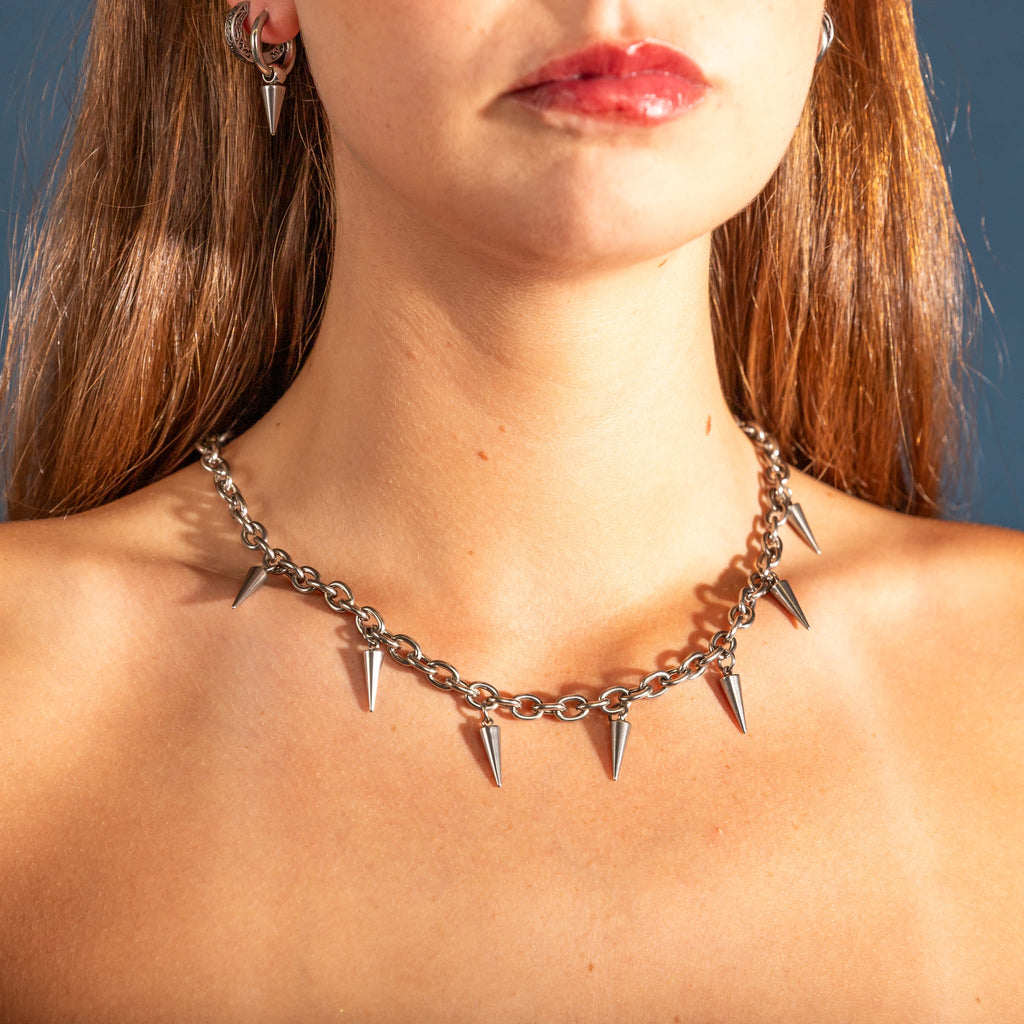 Chained Dagger